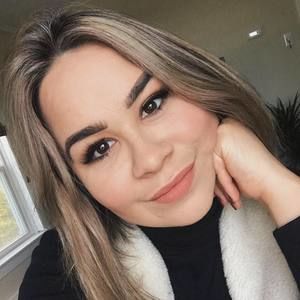 Meet your Posher, Alyssa